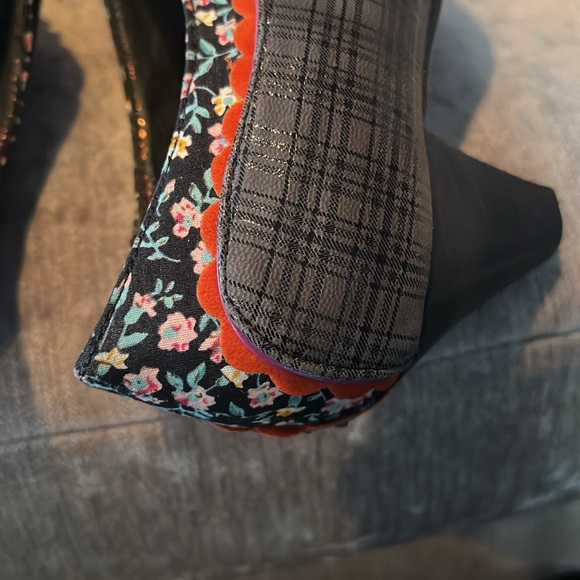 Adorable Made in London Poetic License 5 1/2 lace up shoes - Picture 6 of 8